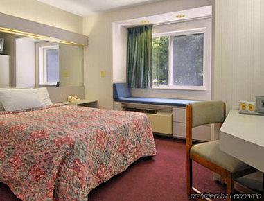 Super 8 By Wyndham Schenectady/Albany Area Hotel Room photo